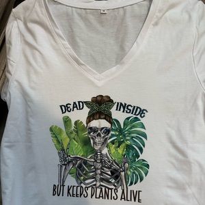 Keeps plants alive t shirt